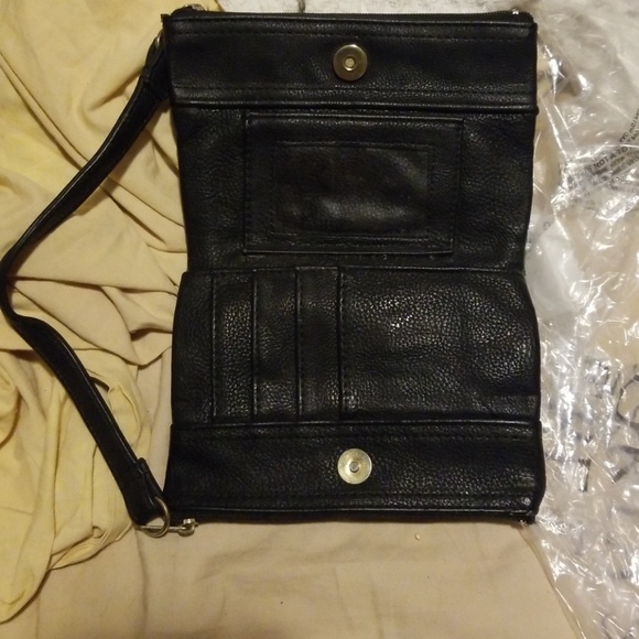 Steve Madden Mettalic Wristlet Wallet - Picture 2 of 3